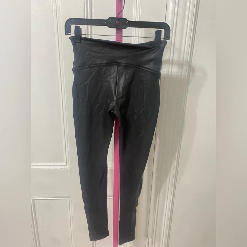 NWOT SPANX Spanx
Faux Leather Leggings - Picture 7 of 7